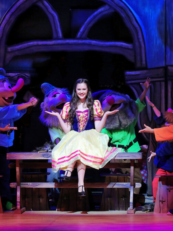 A Snow White Christmas