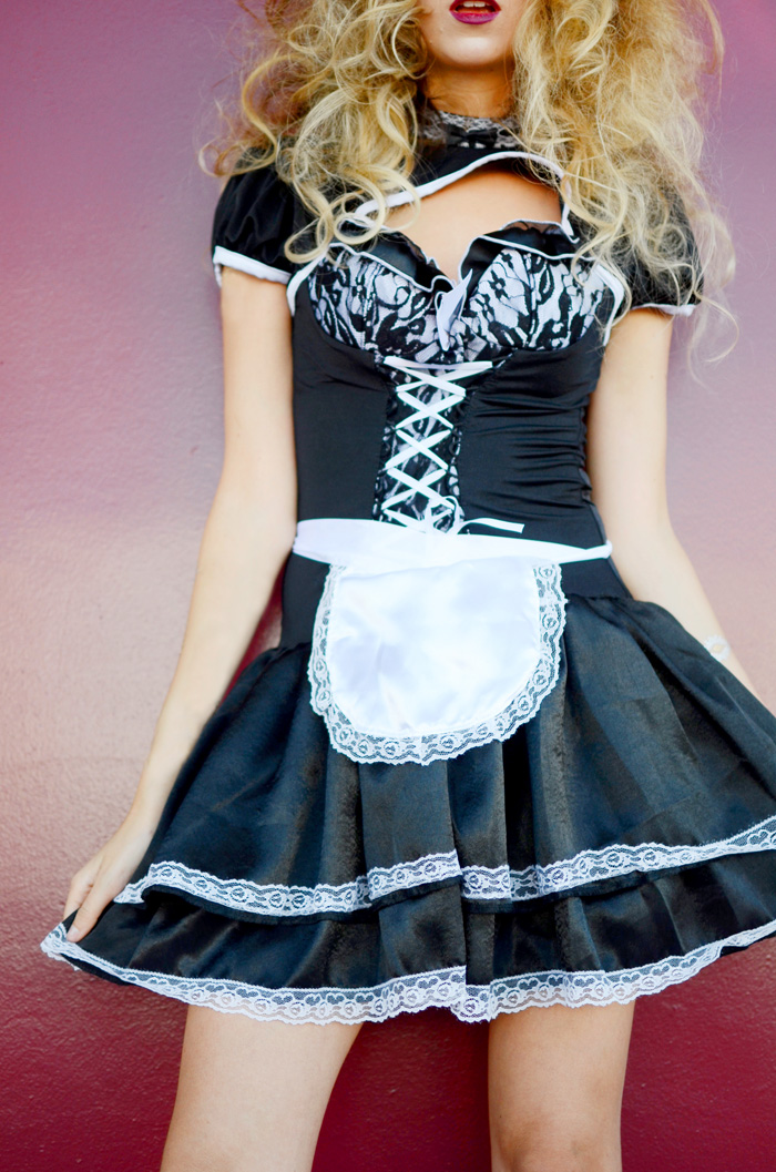 french maid halloween costume